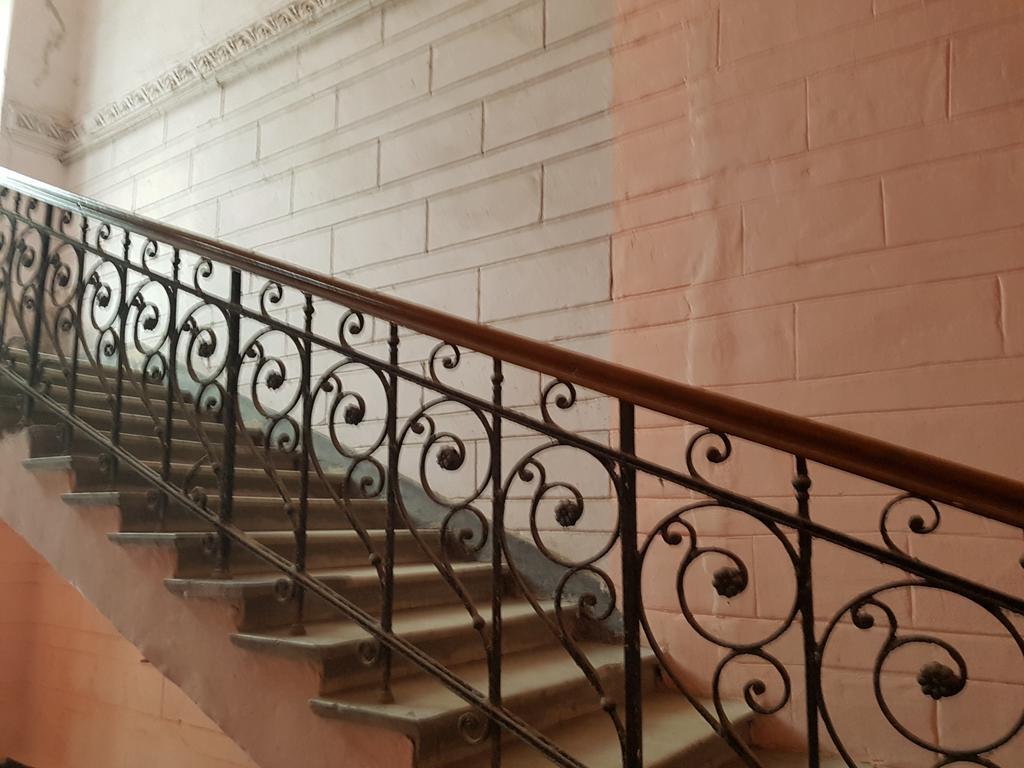 In Evropeiska Street, 25 *